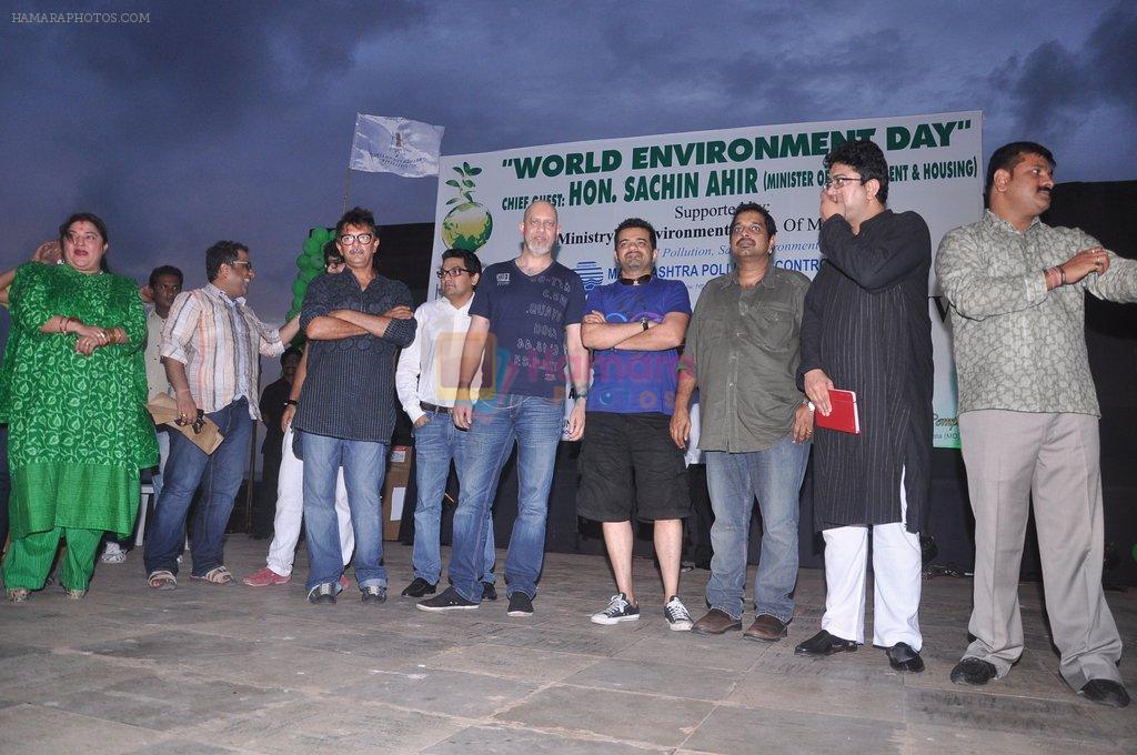 Shankar Mahadevan, Ehsaan Noorani, Loy Mendonsa, Dolly Bindra, parsoon Joshi at world environment day celebrations in Mumbai on 5th June 2012