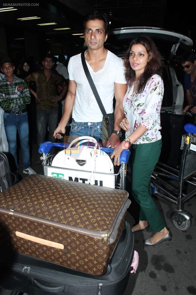 Sonu Sood leave for IIFA to Singapore in International airport on 6th June 2012