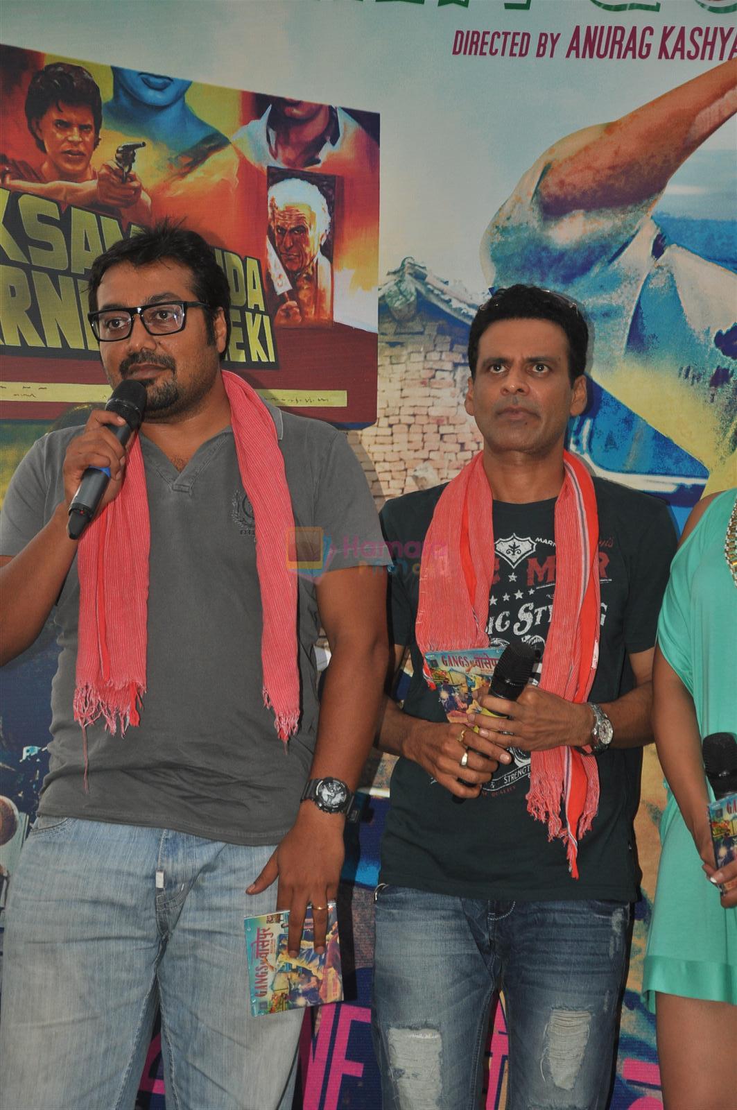 Manoj Bajpai, Anurag Kashyap at the film Gangs of Wasseypur music launch in Mumbai on 5th June 2012