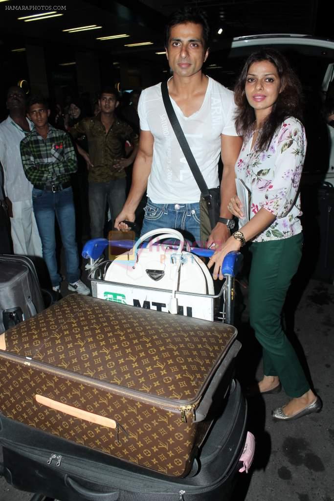 Sonu Sood leave for IIFA to Singapore in International airport on 6th June 2012