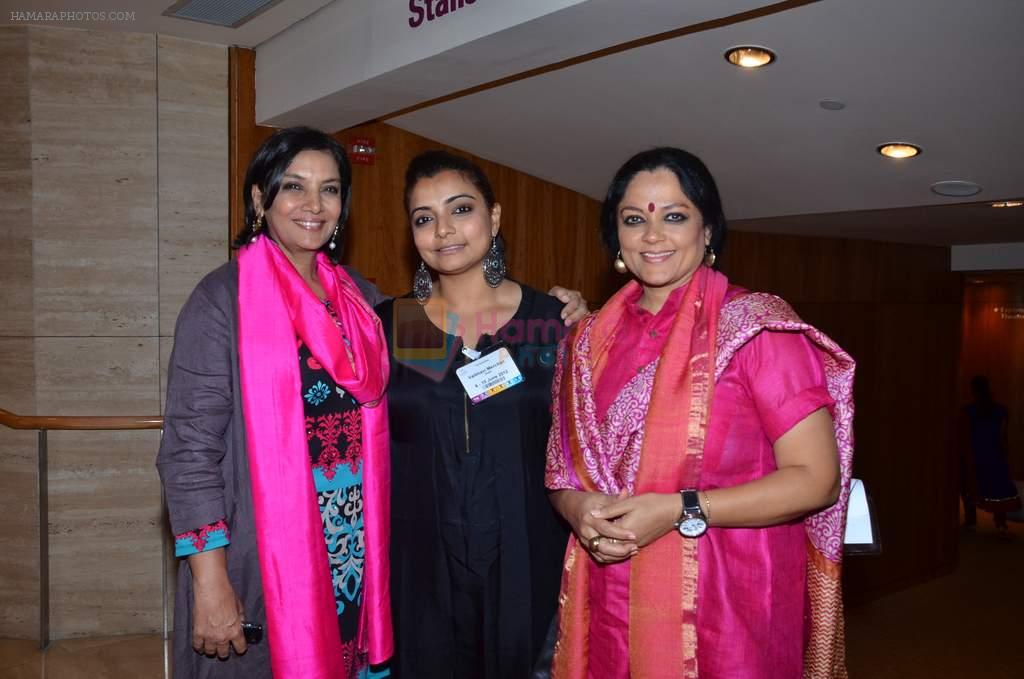 Shabana Azmi, Vaibhavi Merchant, Tanvi Azmi at Vaibhavi Merchant's Taj Express Premiere in Esplande Singapore on 6th June 2012