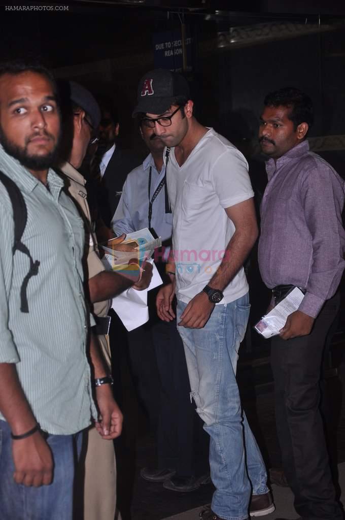 Ranbir Kapoor leave for IIFA 2012 in International Airport on 7th June 2012
