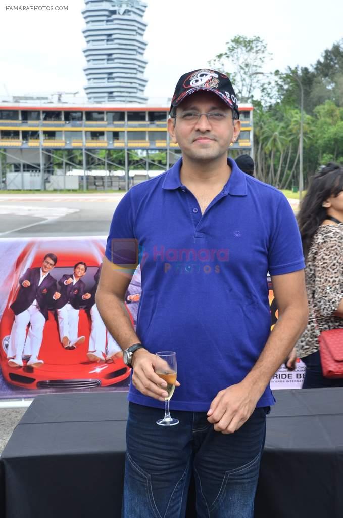 Rajesh Mapuskar promote film Ferrari Ki Sawaari at IIFA 2012 on 8th June 2012