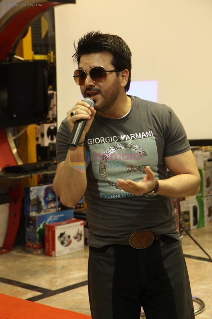 Ali Haidar at Live Planet M in Mumbai on 8th June 2012