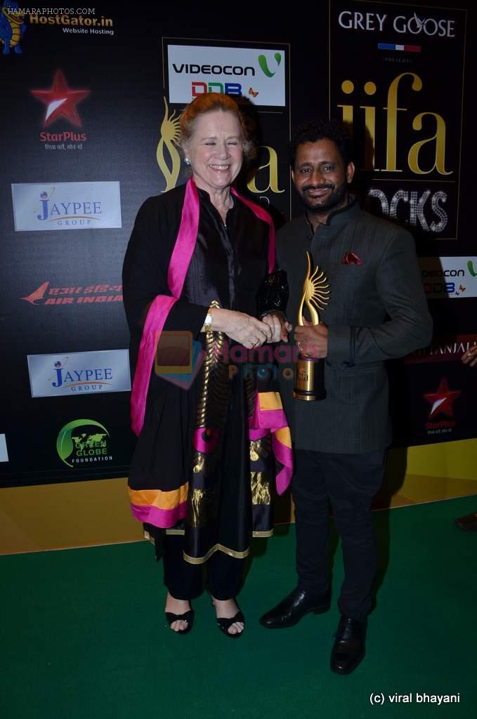 Resul Pookutty at the IIFA Rocks Red Carpet on 8th June 2012