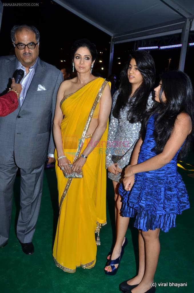 Sridevi, Boney Kapoor with kids at IIFA Awards 2012 Red Carpet in Singapore on 9th June 2012