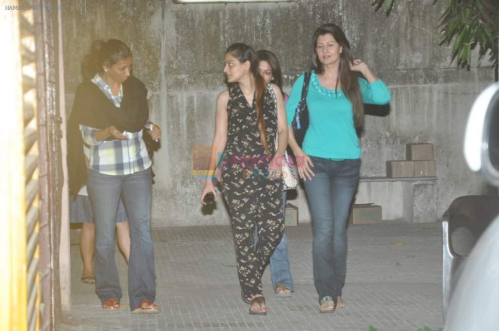 Sangeeta Bijlani,  Alvira Khan watch Avengers in Ketnav, Mumbai on 9th June 2012