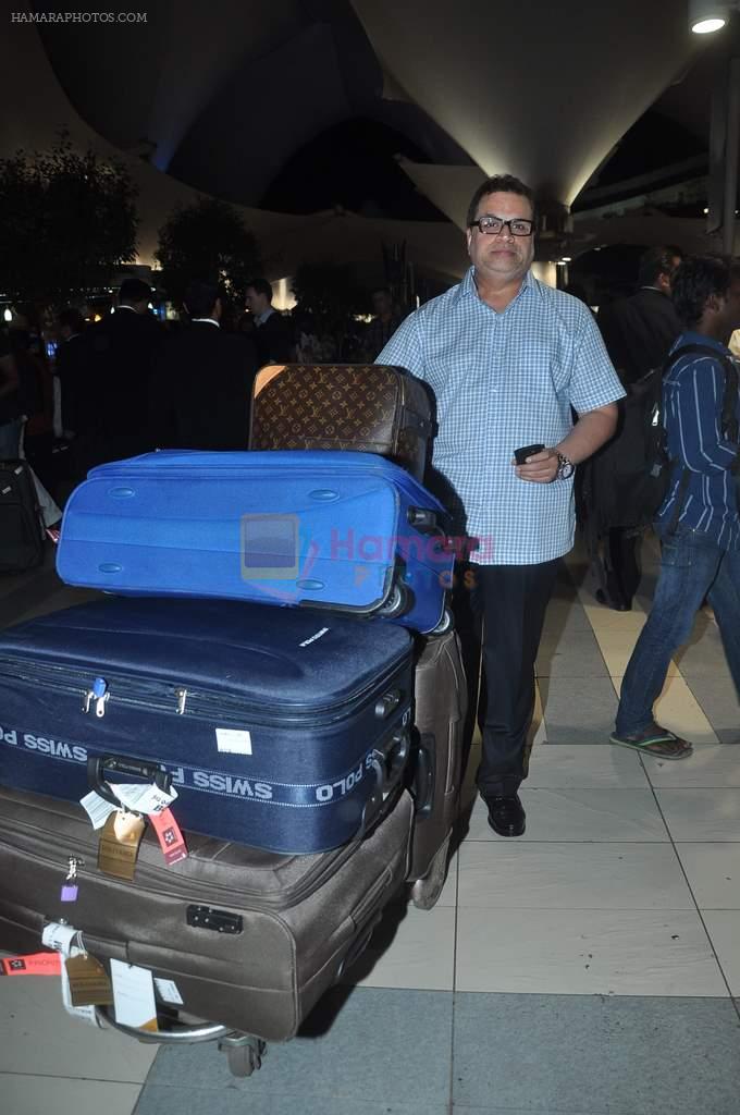 Ramesh Taurani return from Singapore after attending IIFA Awards in Mumbai on 11th June 2012