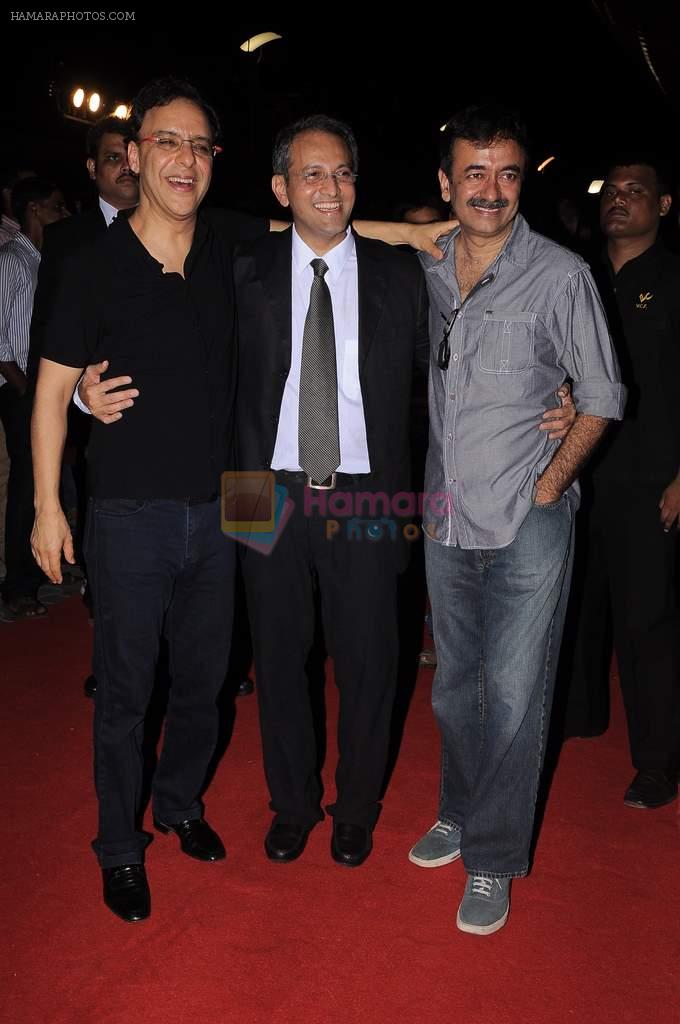 Vidhu Vinod Chopra, Rajkumar Hirani at Ferrari Ki Sawari premiere in Mumbai on 14th June 2012