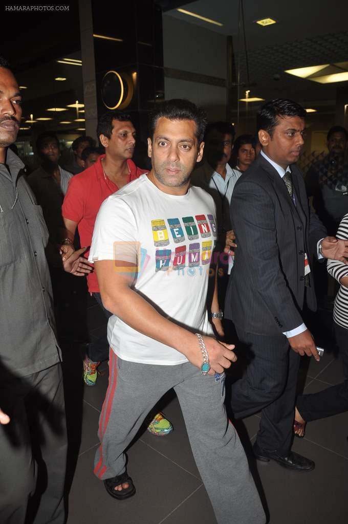 Salman Khan snapped in Mumbai on 15th June 2012