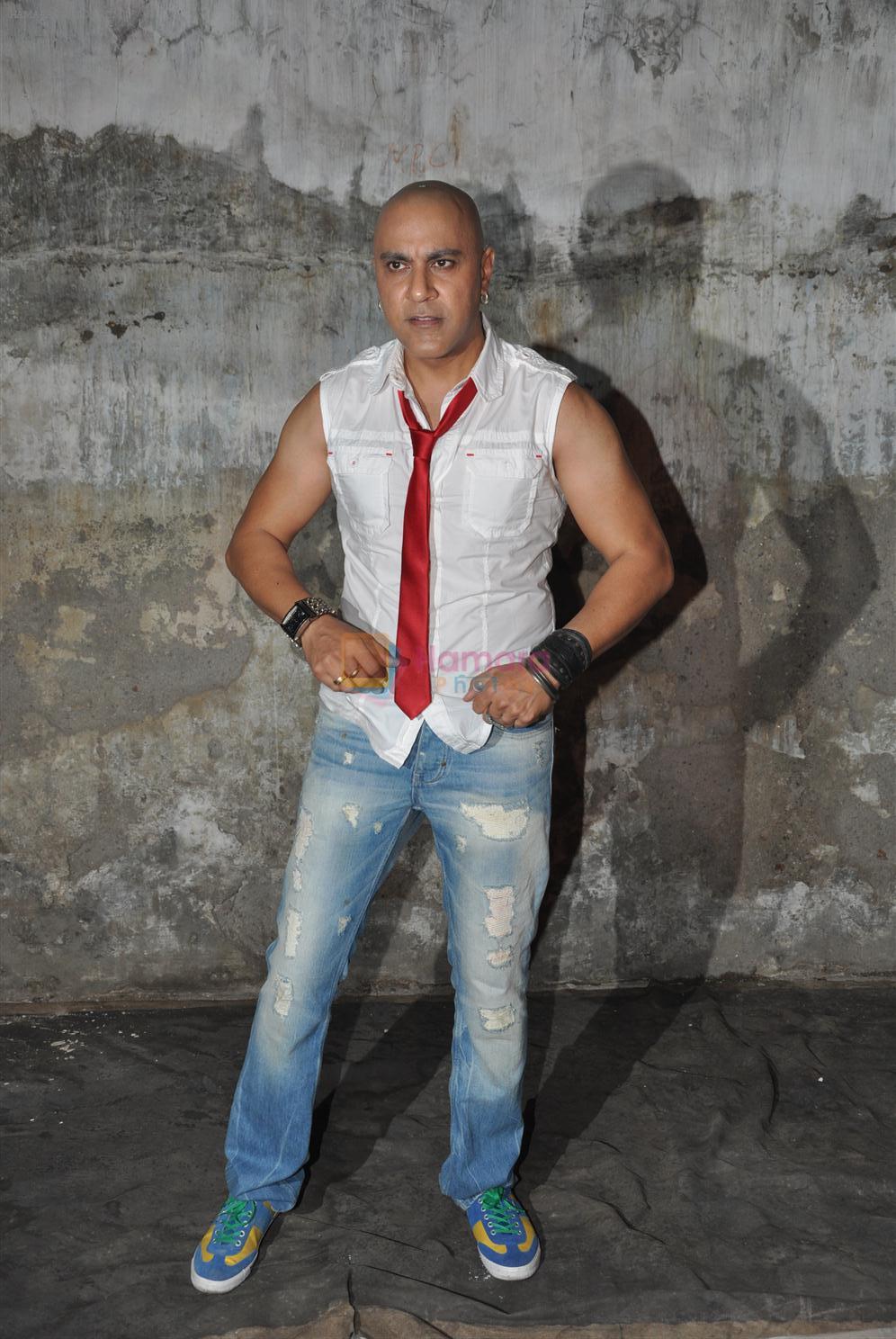 Baba Sehgal on location of the video shoot for his upcoming single release Mumbai City