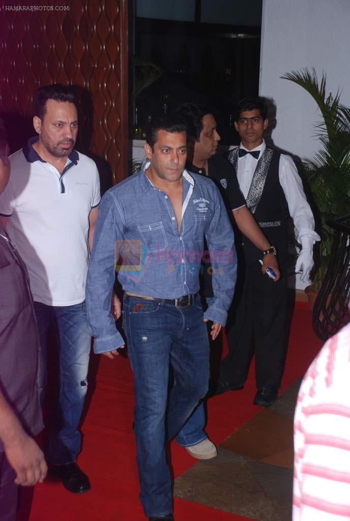 Salman Khan at Prem Chopra's bash for the success of Sharman Joshi's film Ferrari Ki Sawaari on 20th June  2012