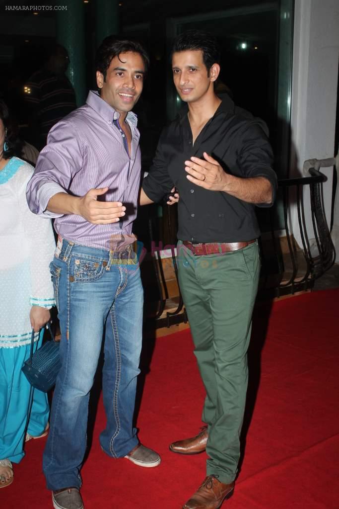 Tusshar, Sharman at Prem Chopra's bash for the success of Sharman Joshi's film Ferrari Ki Sawaari on 20th June  2012