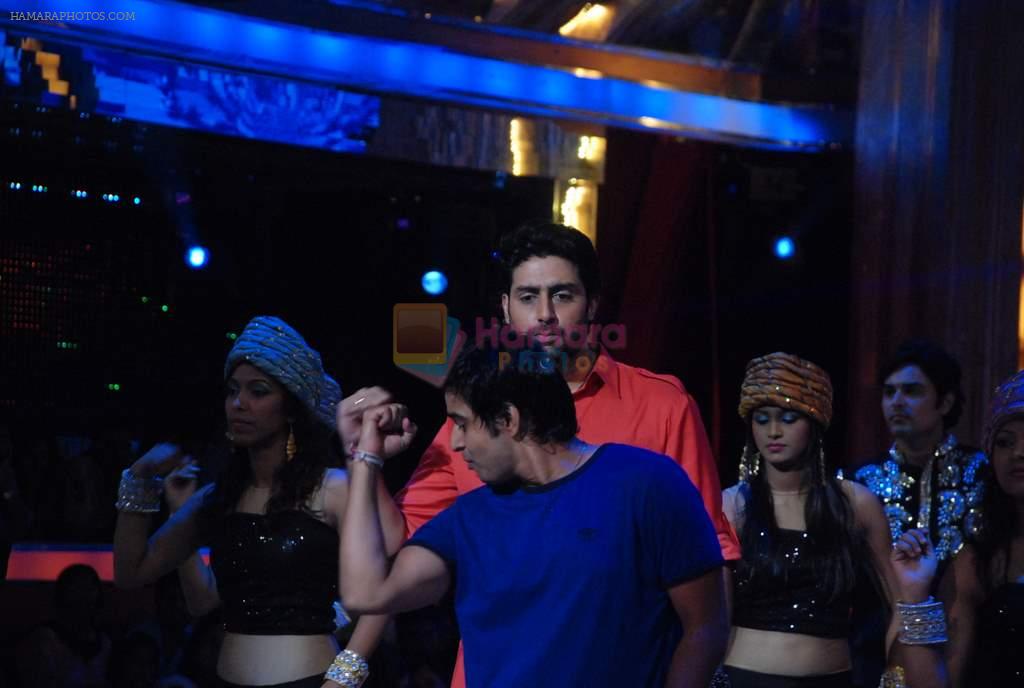 Abhishek Bachchan on the sets of Jhalak Dikhhlaa Jaa 5 in Filmistan on 20th June 2012