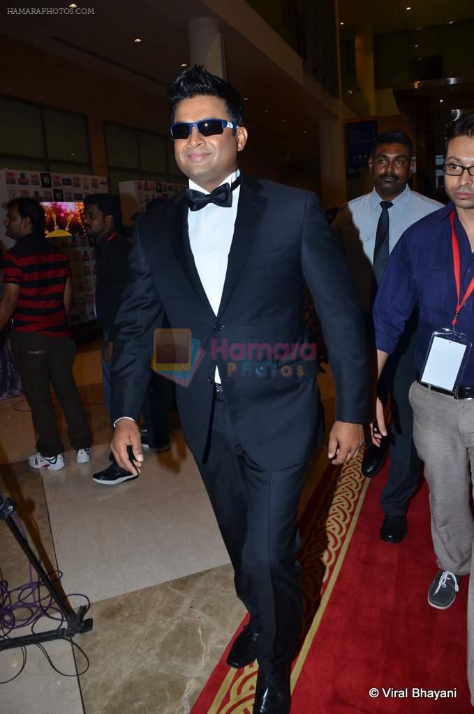 Madhavan at SIIMA Awards Red carpet at Dubai World Trade Centre on 22nd June 2012