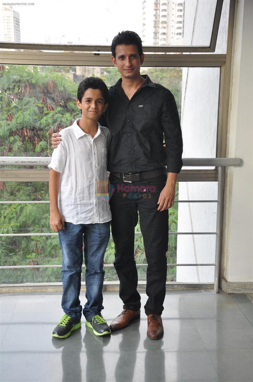 Sharman Joshi,Ritvik Sahore  at Ferrari Ki Sawaari Kids Spl Screening in Mumbai on 24th June 2012