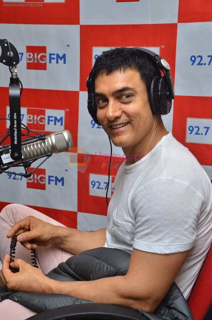 Aamir Khan in Kolhapuris at BIG fm for Satayamev Jayate first hand reactions on 29th June 2012