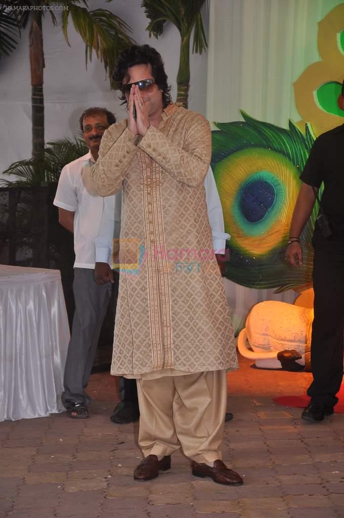 Fardeen Khan at Esha Deol's wedding in Iskcon Temple on 29th June 2012