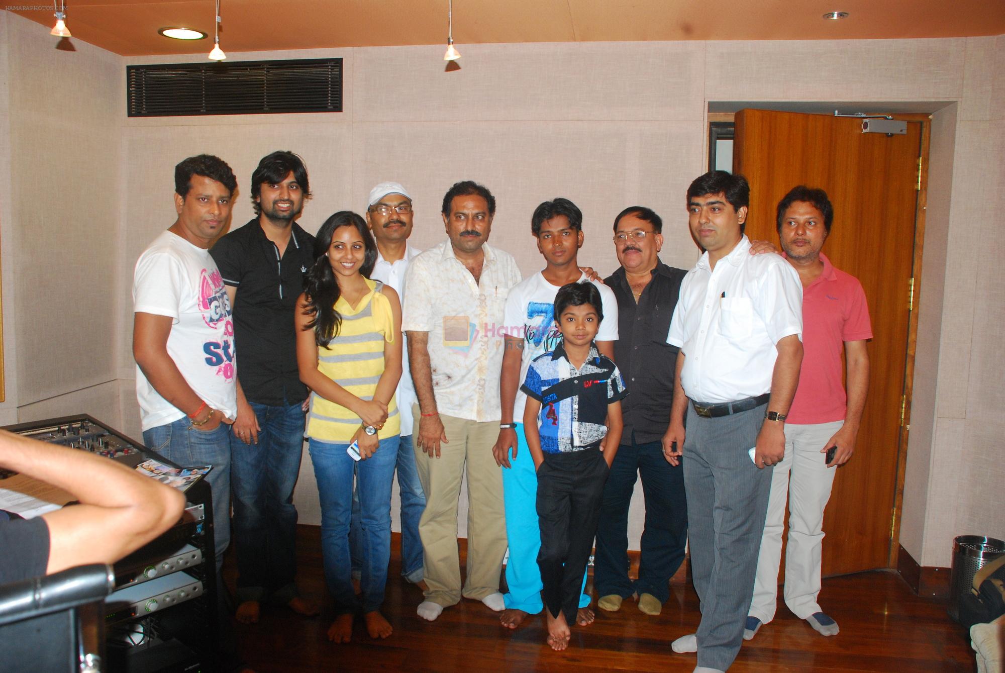 Ranjeet Guptaa, Ripul Sharma, Khushboo Kkamal, Vishal Vijay Kumar, Azmat Hussain with brother, Madhav Chitale, Khalid Kidwai & Abhay Joshi