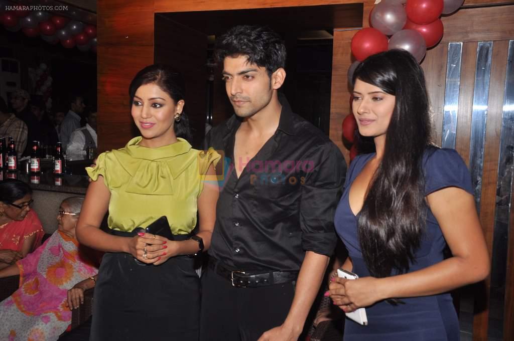 Kratika Sengar, Debina and Gurmeet Chaudhary at Punar Vivah serial success party in Mumbai on 7th July 2012