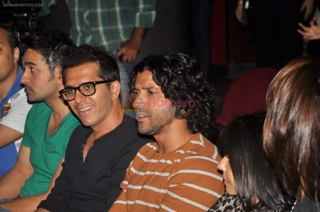Farhan Akhtar at Ash Chandler's play premiere in Comedy Store, Mumbai on 11th July 2012