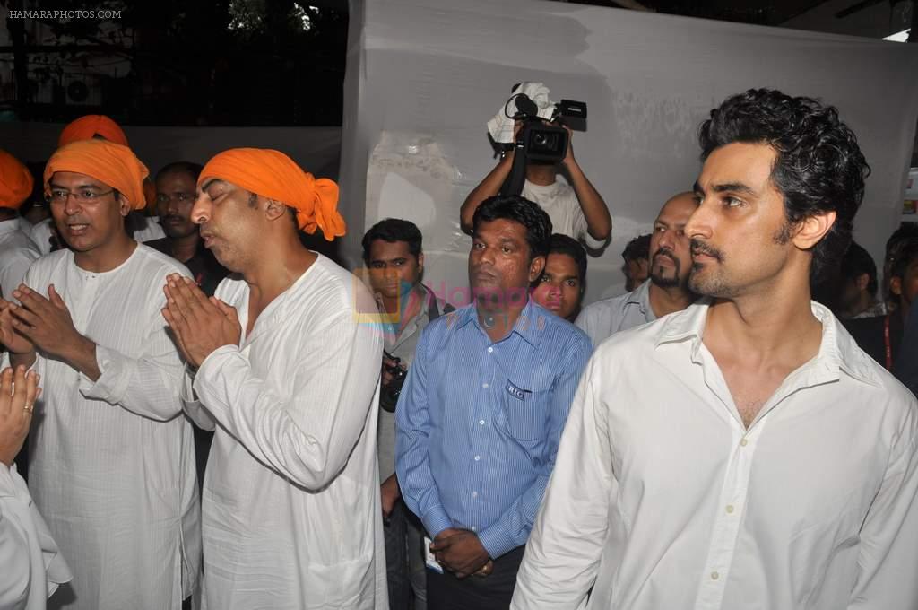 Kunal Kapoor at Dara Singh's prayer meet in Andheri, Mumbai on 15th July 2012