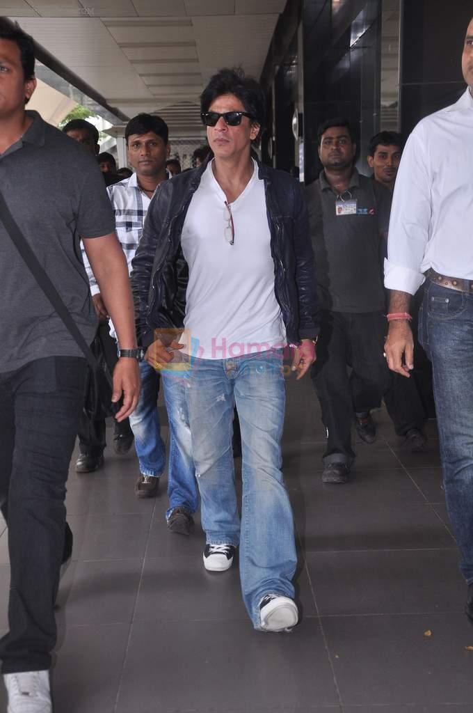 Shahrukh Khan returns from London after 2 months on 16th July 2012