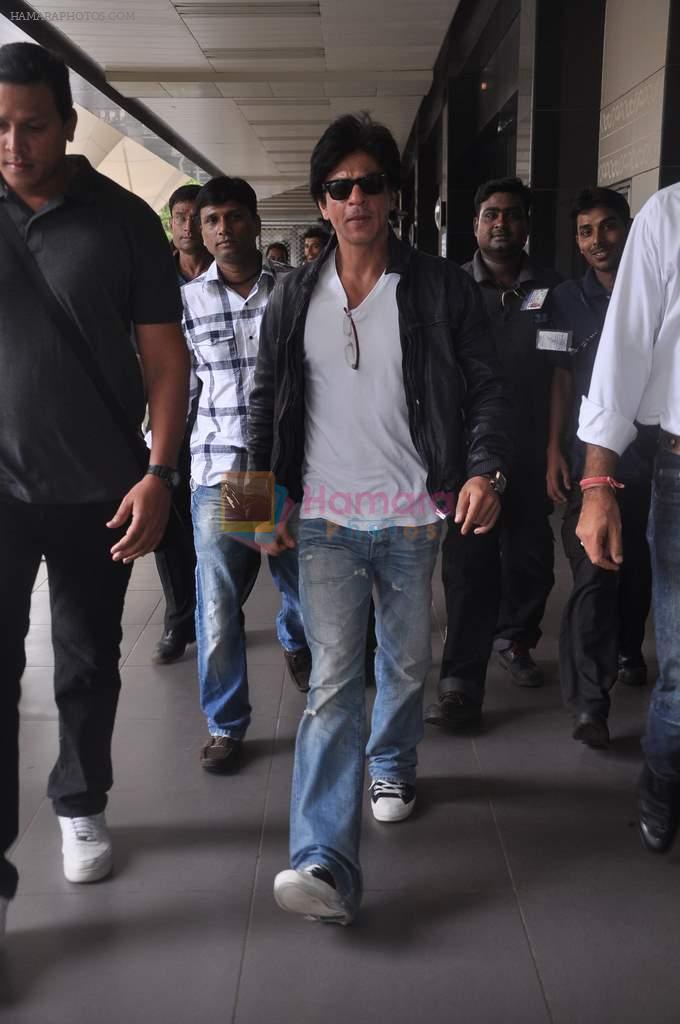 Shahrukh Khan returns from London after 2 months on 16th July 2012