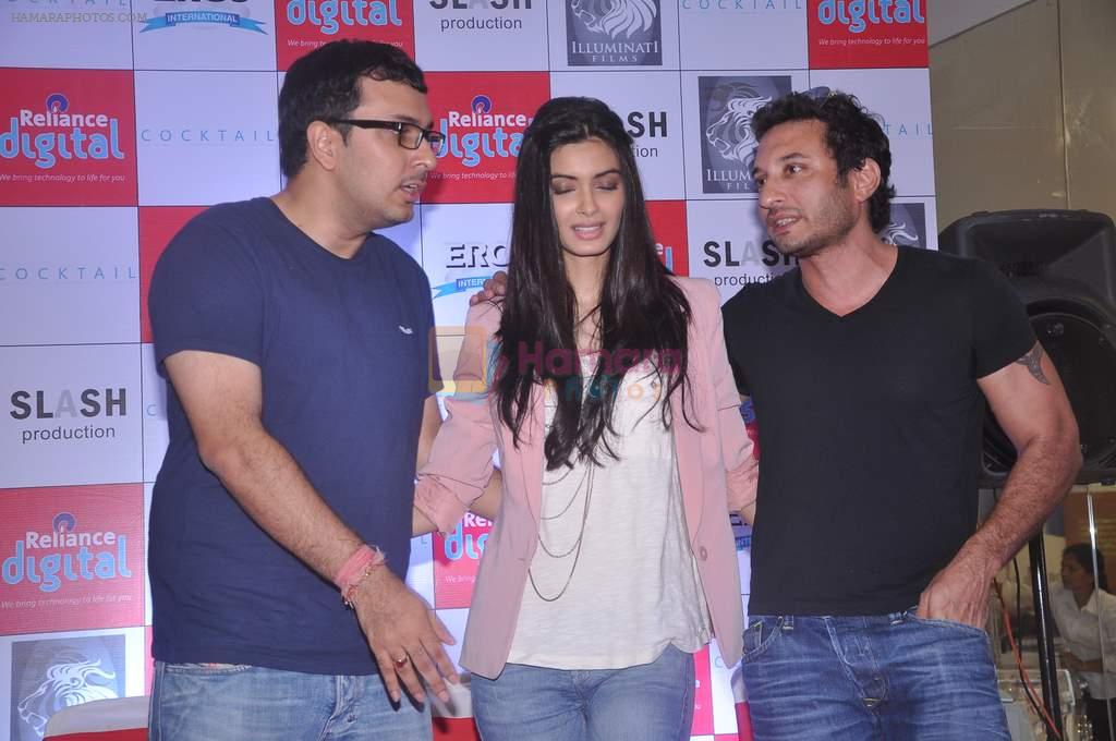 Diana Penty promotes Cocktail in Reliance Digital, Mumbai on 20th July 2012