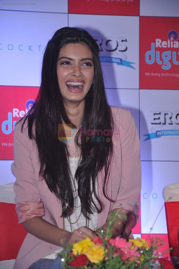 Diana Penty promotes Cocktail in Reliance Digital, Mumbai on 20th July 2012