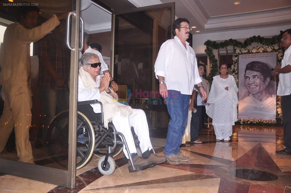 Shashi Kapoor at Rajesh Khanna chautha in Mumbai on 21st July 2012