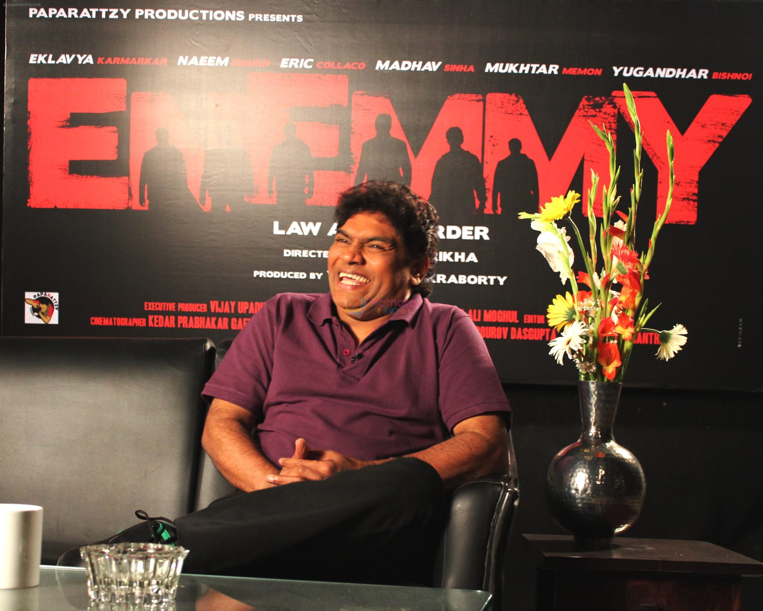 Johnny Lever at the making shoot of Paparattzy Productions_ ENEMMY