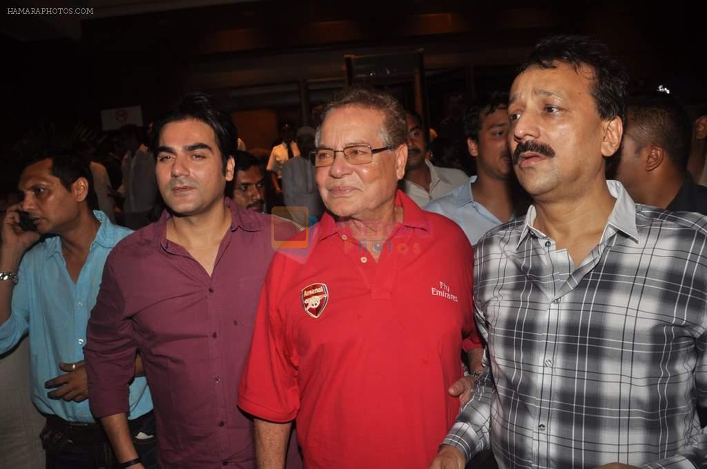 Salim Khan, Arbaaz Khan at Baba Siddique's Iftar party in Taj Land's End,Mumbai on 29th July 2012