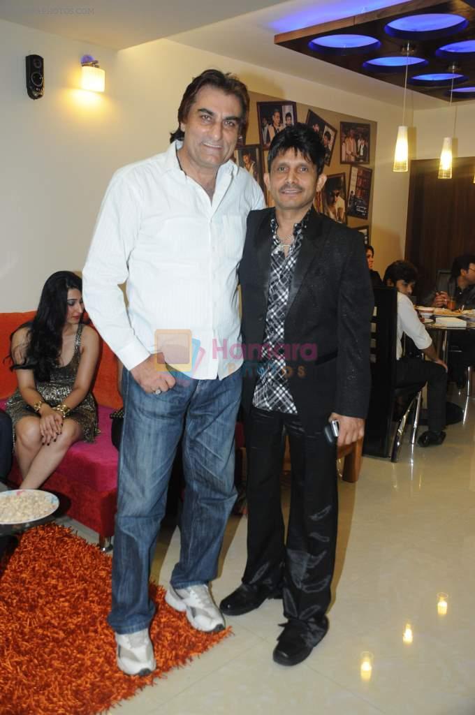 Ali with Kamaal Khan at Kamaal Khan's house warming celebration party in Mumbai on 29th July 2012