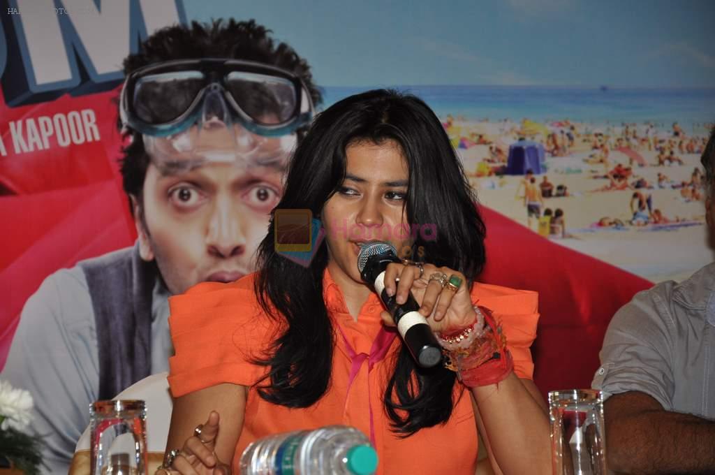 Ekta Kapoor at Success bash of Kyaa Super Kool Hain Hum in Sun N Sand on 1st Aug 2012