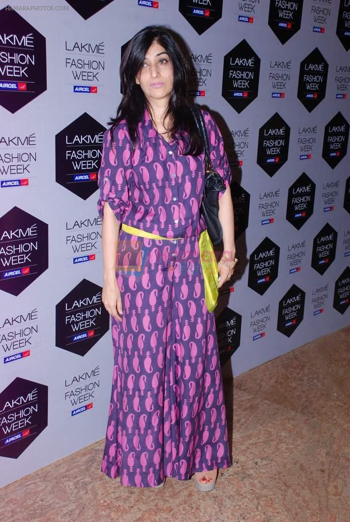 at Lakme fashion week pre bash in F bar on 2nd Aug 2012
