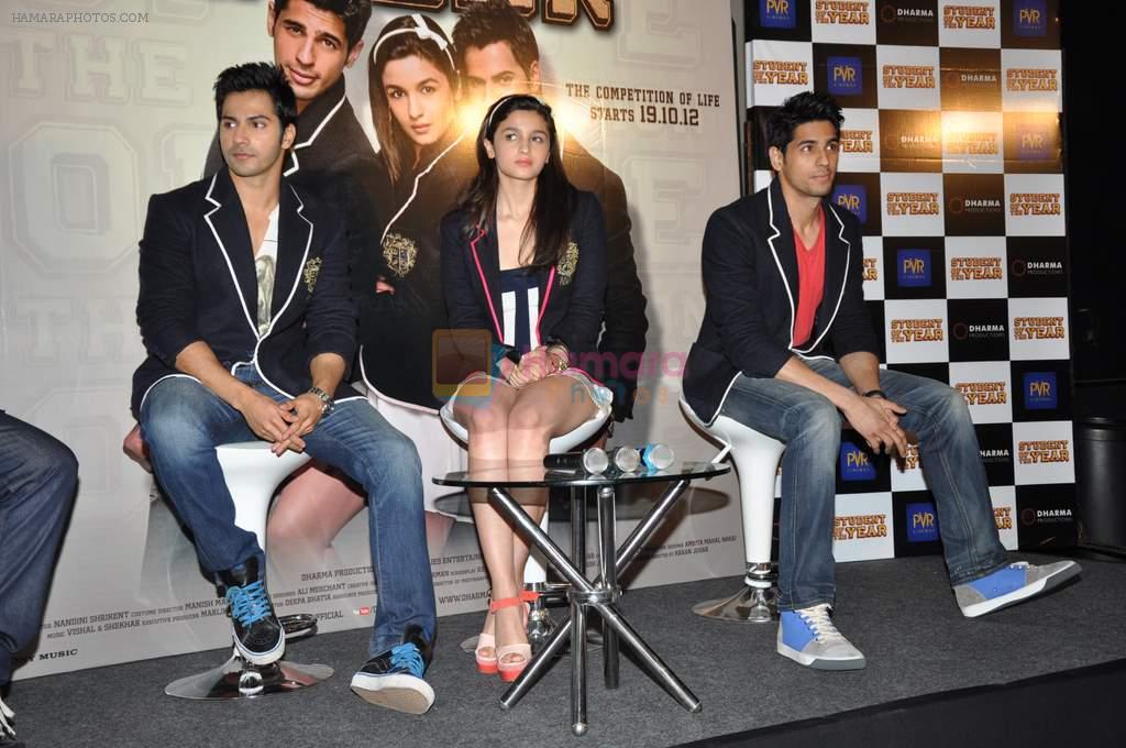 Varun Dhawan, Alia Bhatt, Siddharth Malhotra at Student of the Year first look in PVR on 2nd Aug 2012