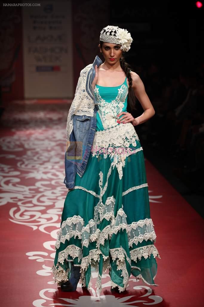 Model walk the ramp for Ritu Beri show at Lakme Fashion Week Day 1 on 3rd Aug 2012