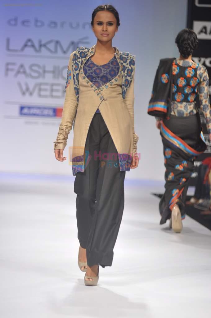 Model walk the ramp for Debarun,Vaishali S show at Lakme Fashion Week Day 3 on 5th Aug 2012