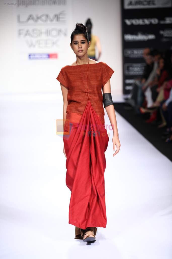 Model walk the ramp for Shift,Payal Khandwala,Roma Narsinghani show at Lakme Fashion Week Day 2 on 4th Aug 2012