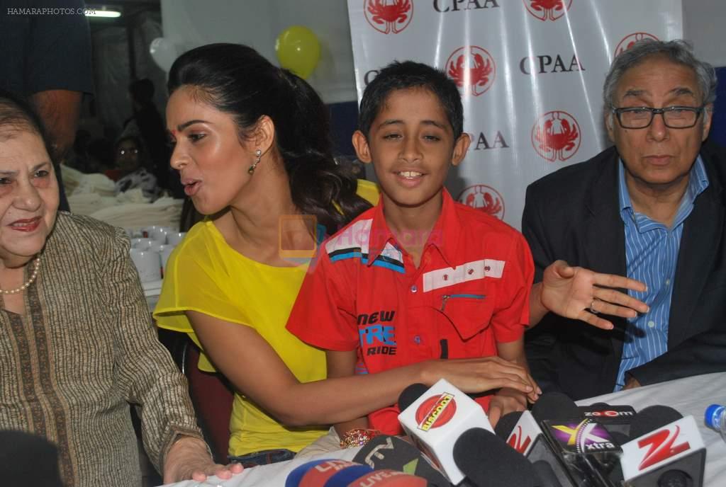 Mallika Sherawat meets CPAA patients in Mumbai on 4th Aug 2012