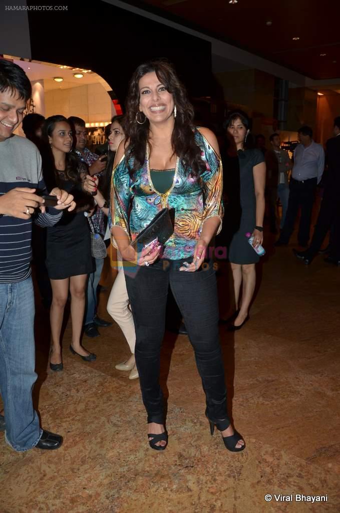 pooja Bedi at Wendell Rodericks show at Lakme Fashion Week Day 2 on 4th Aug 2012