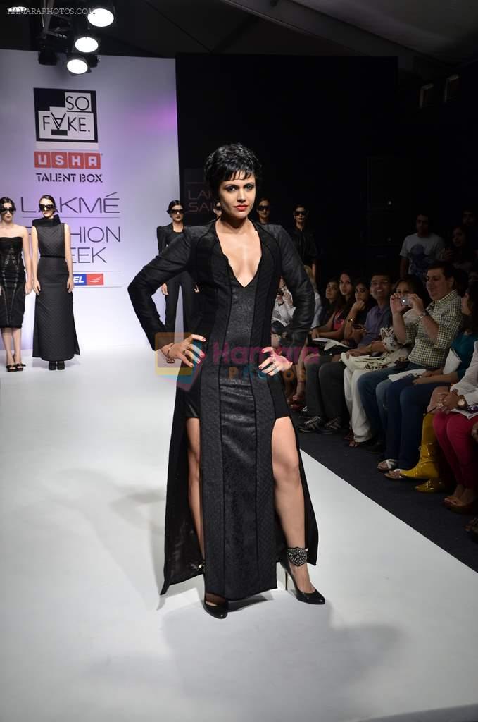 Mandira Bedi walk the ramp for So Fake Talent Box show at Lakme Fashion Week Day 2 on 4th Aug 2012