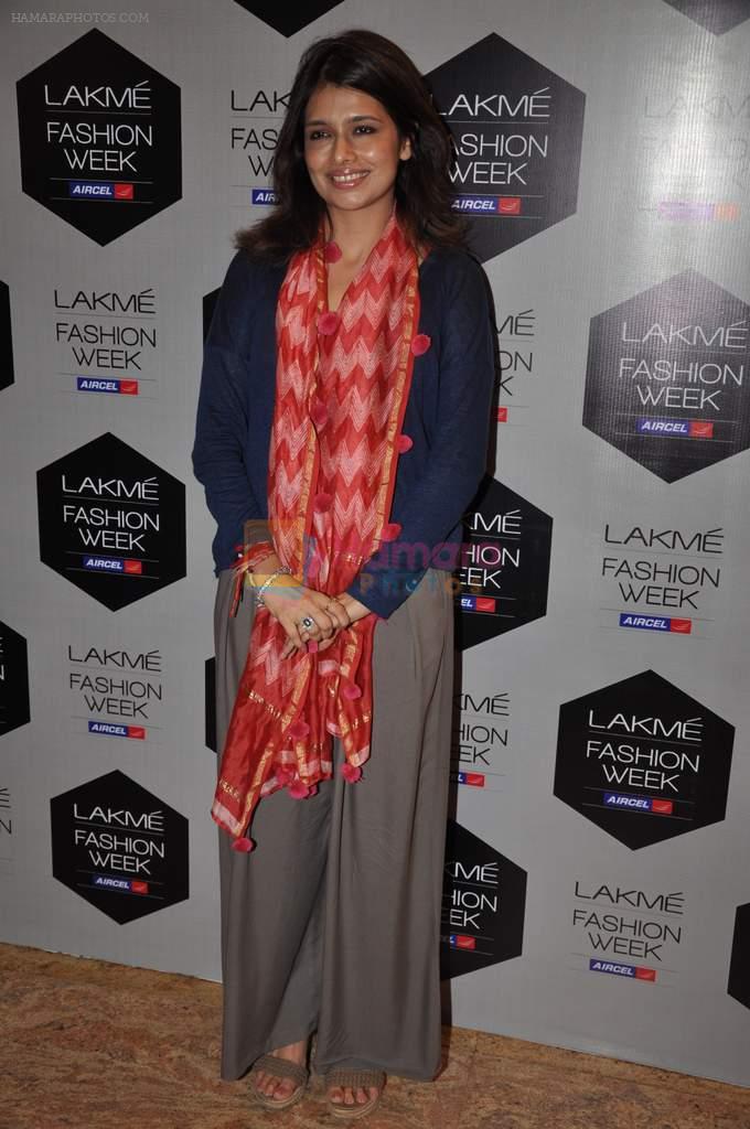 at Lakme Fashion Week Day 3 on 5th Aug 2012_1