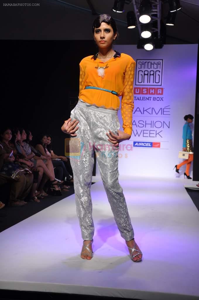 Model walk the ramp for Sanonya Garg Talent Box show at Lakme Fashion Week Day 2 on 4th Aug 2012