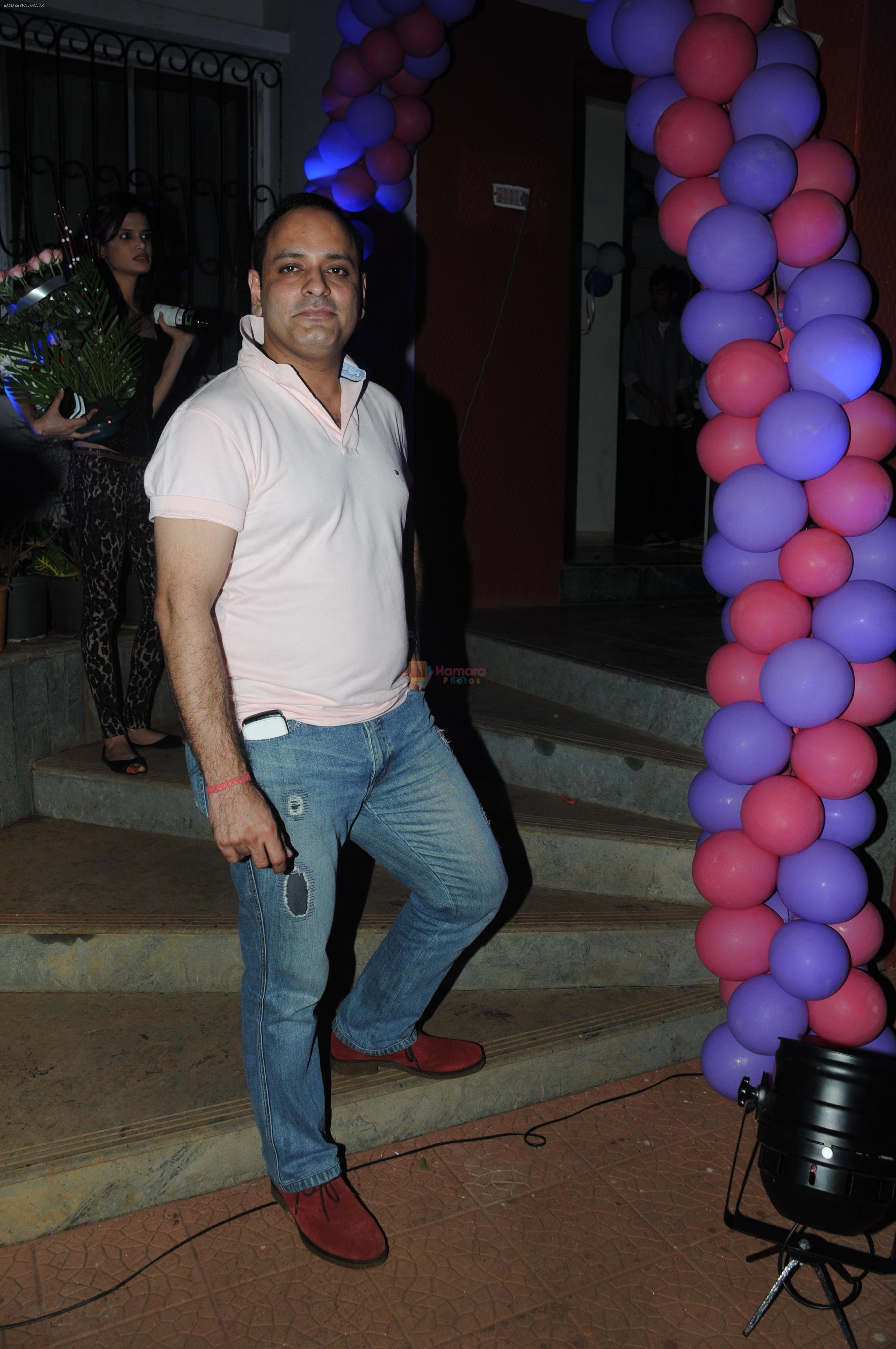 Prashant Sharma at Sara Khan's Birthday Bash on 5th Aug 2012