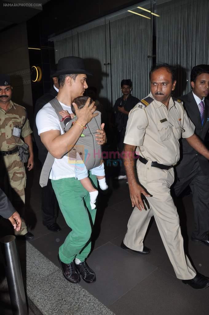 Aamir Khan snapped with baby Azad on 5th Aug 2012