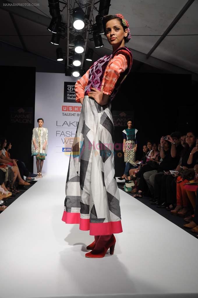 Model walk the ramp for talent box ritika karishma shahani show at Lakme Fashion Week Day 4 on 6th Aug 2012