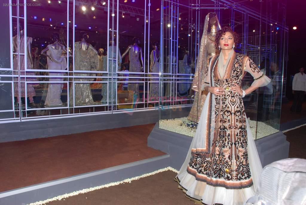 Diandra Soares at Tarun Tahiliani Couture Exposition in Mehboob on 7th Aug 2012