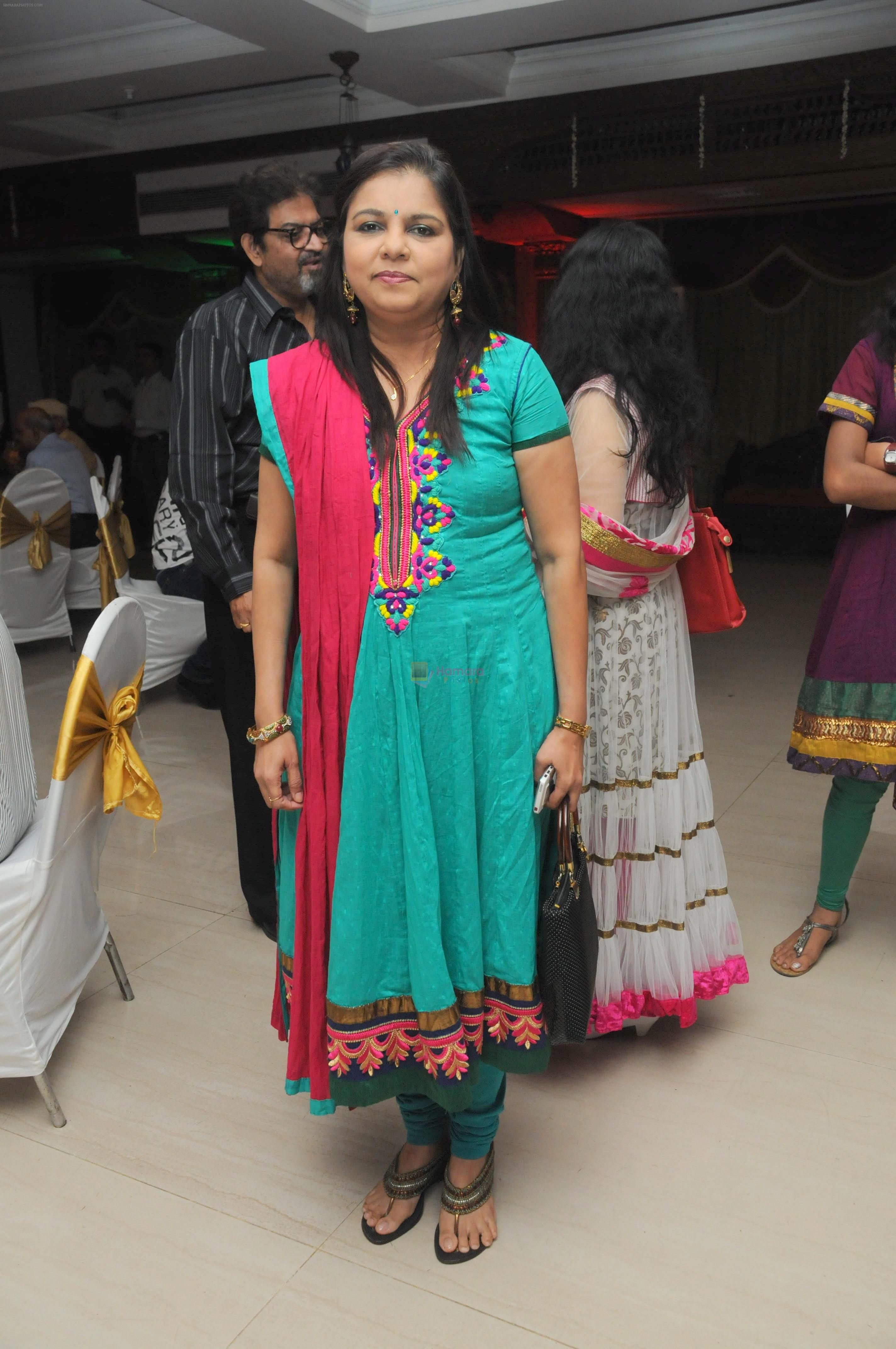 Sadhna Sargam at Rahul Vaidya celebrated birthday of His guru Suresh wadkar in Mumbai on 7th Aug 2012